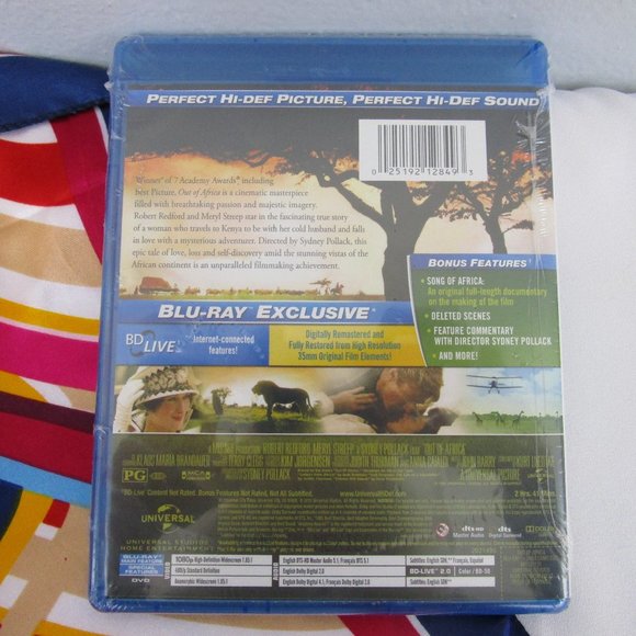 NIB Out of Africa Blu-Ray + DVD set. - Picture 2 of 5